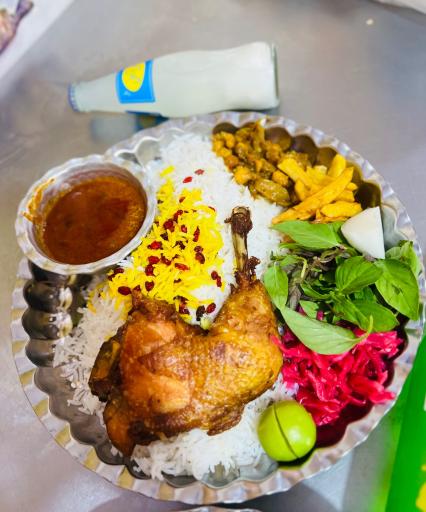 عکس کبابی بیرون بر عالی قاپو 