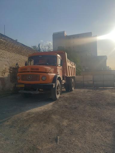 عکس پارکینگ عمومی شوشتری