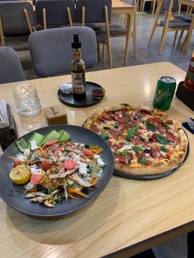 عکس کافه رستوران فودباکس