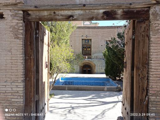 عکس موزه صنایع دستی و هنرهای سنتی