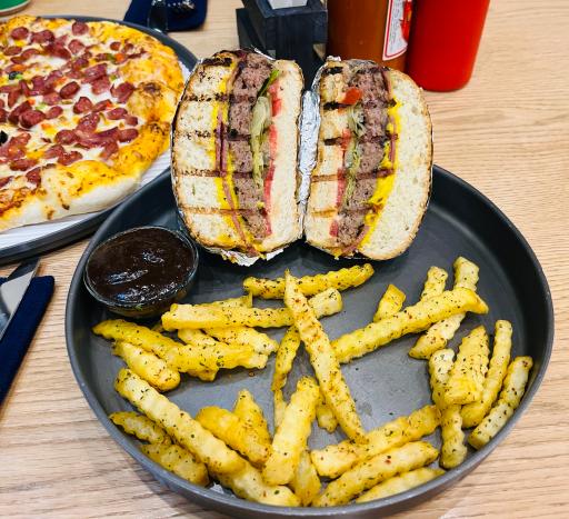 عکس کافه رستوران فودباکس