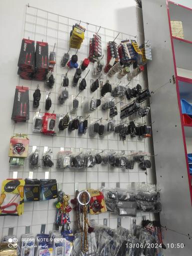 عکس دزدگیر، ردیاب ،قفل مرکزی و تعمیرات شیشه بالابر