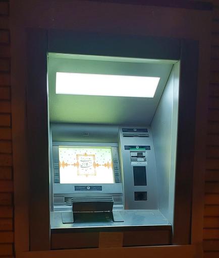 عکس عابر بانک