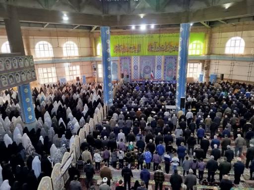 عکس مصلی نماز جمعه شهر قدس