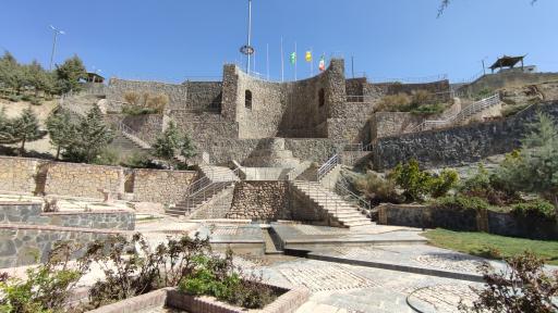 عکس پارک صخره ای باباطاهر