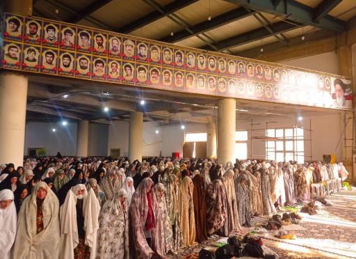 عکس مصلی نماز جمعه شهر قدس