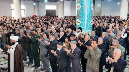 عکس مصلی نماز جمعه شهر قدس