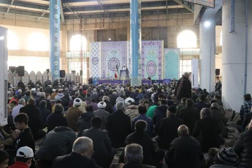 عکس مصلی نماز جمعه شهر قدس