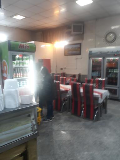 عکس رستوران نیاوران 2