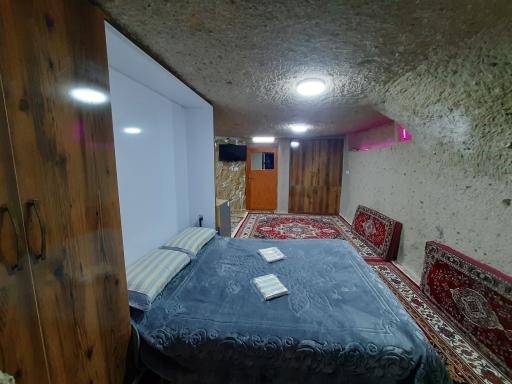 عکس هتل صخره ای ارسلان