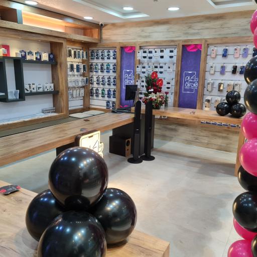 عکس فروشگاه موبایل تلکام همراه