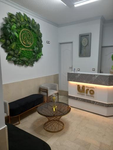 دکتر سعیدنیا جراح و متخصص کلیه و مجاری ادراری و پروستات