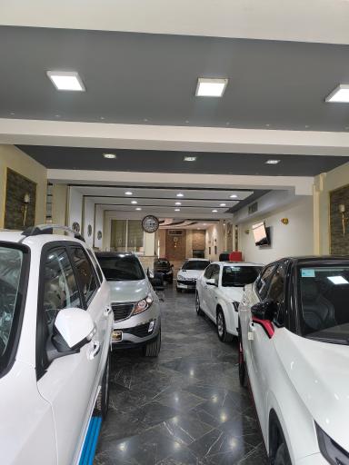 عکس نمایشگاه اتومبیل مهدوی