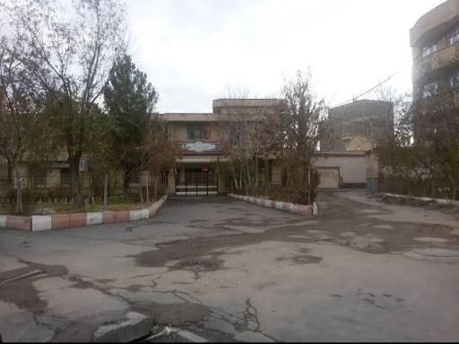 عکس کتابخانه استاد شهریار