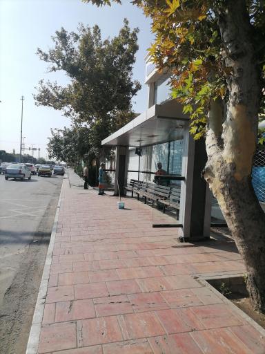 عکس ایستگاه اتوبوس چهارراه پروین اعتصامی