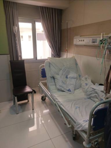 عکس بیمارستان دنا