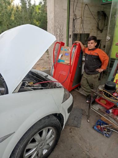 عکس رادیاتور سازی و شارژ گاز کولر محمد