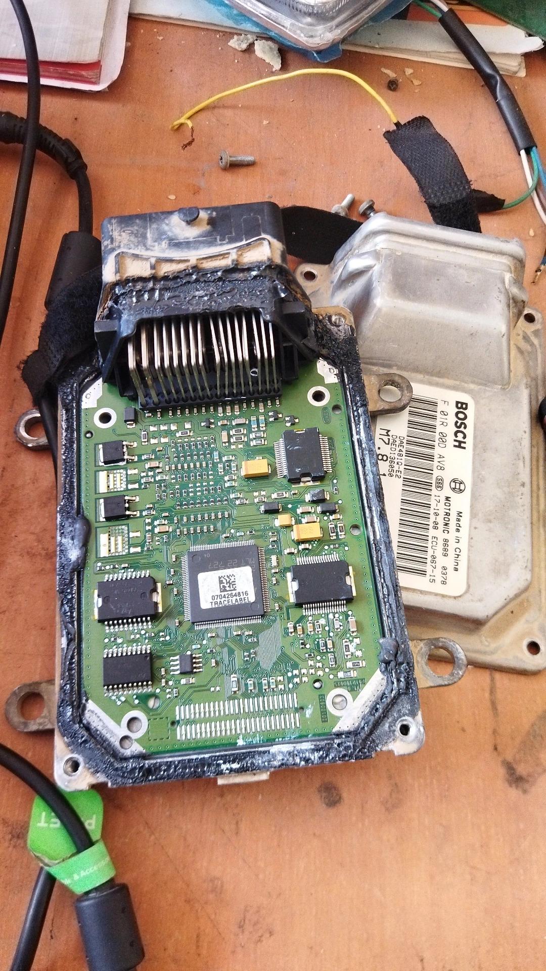 عکس خدمات برق خودرو خوشنام