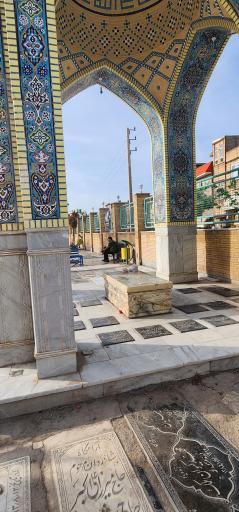 عکس مرقد آیت‌ الله انصاری همدانی