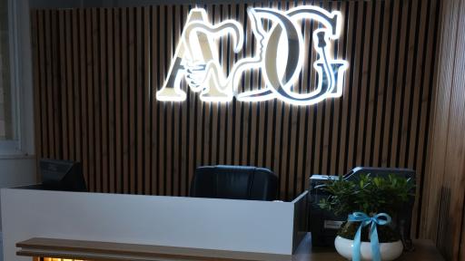 عکس کلینیک دندانپزشکی آپامه