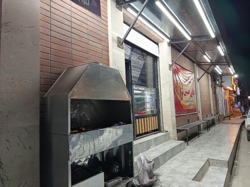 عکس کبابی دایی حسین