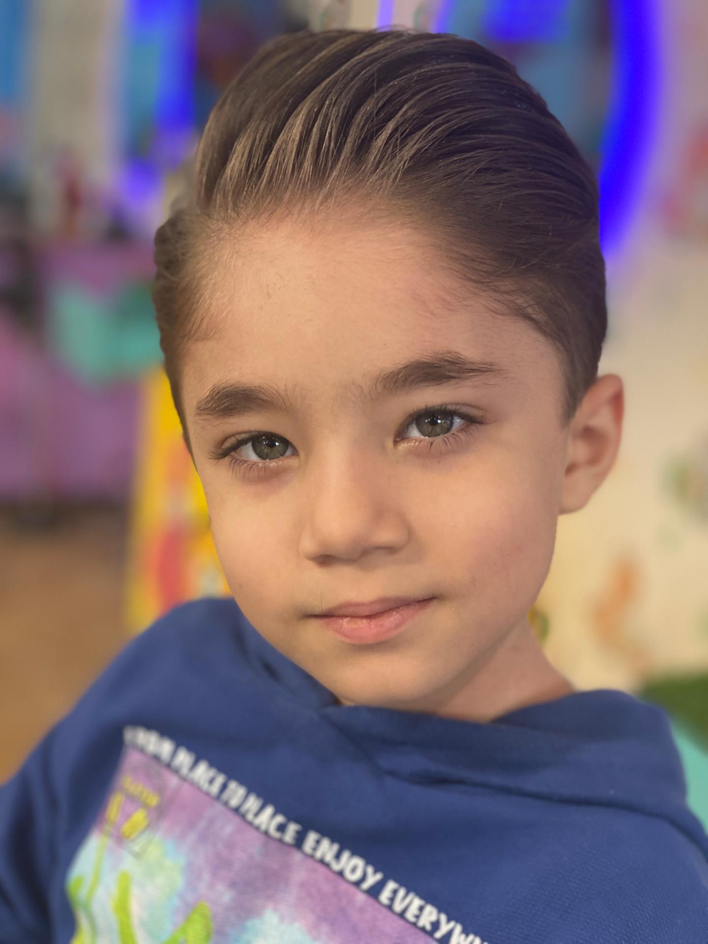 عکس آرایشگاه کودک تی تو