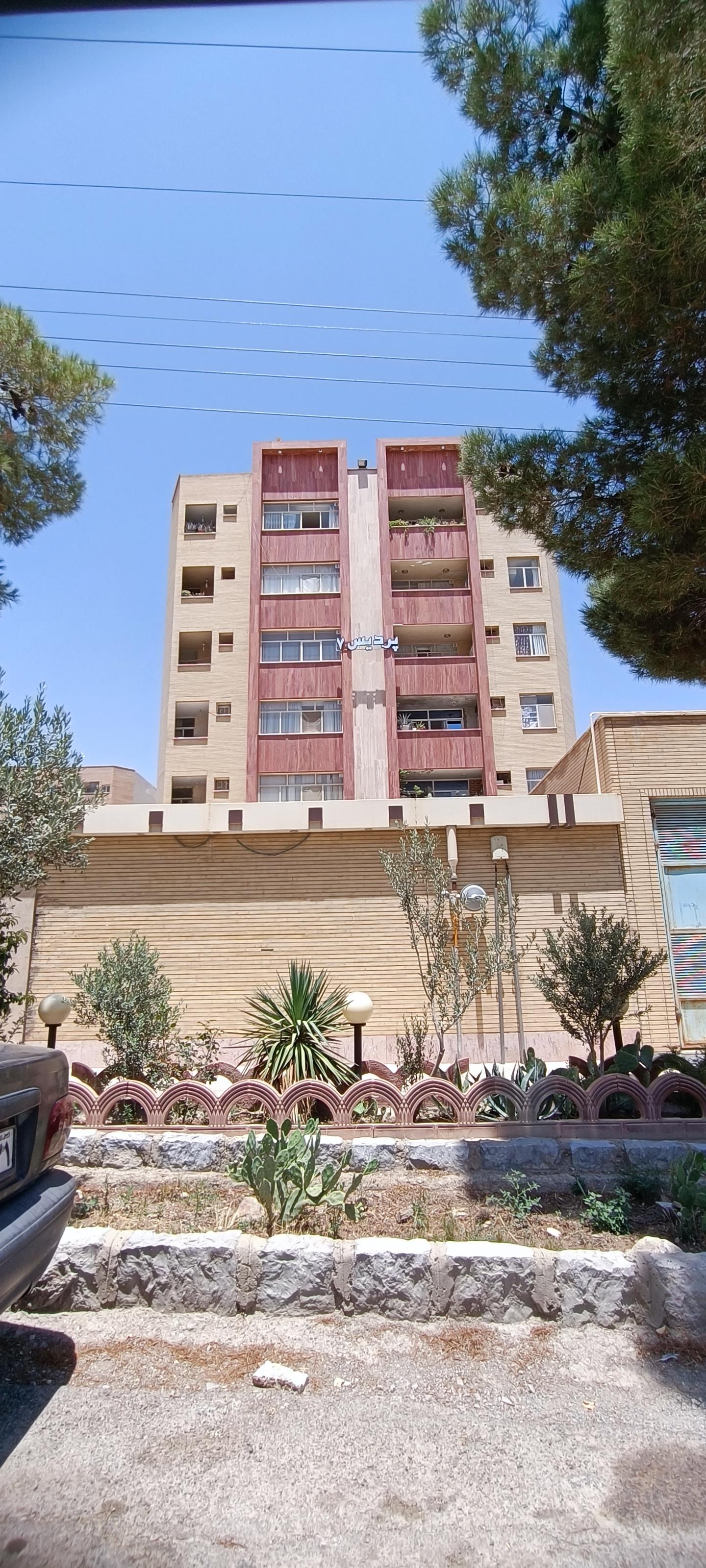 عکس مجتمع مسکونی پردیس ۷