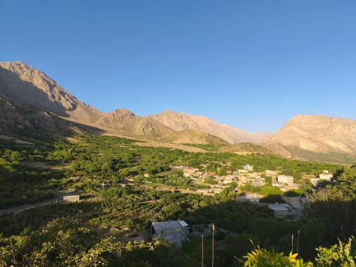 عکس مجموعه تفریحی تپه قلات