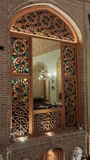 عکس رستوران وکیل التجار
