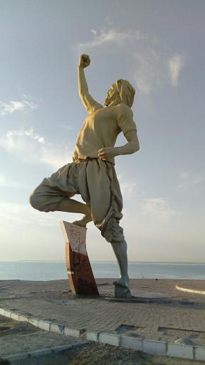 عکس مجسمه ناخدا جلال