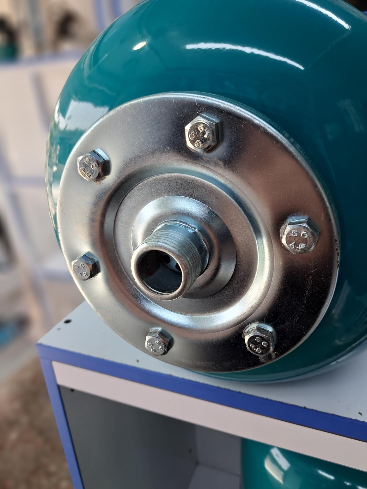 عکس فروشگاه پمپ آب میلاد