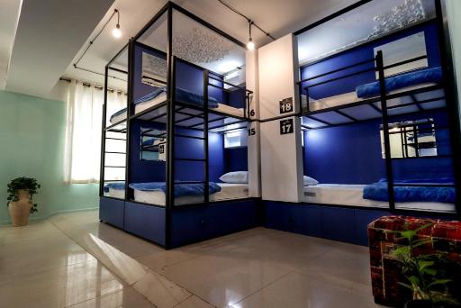 عکس مهمانپذیر ایوان