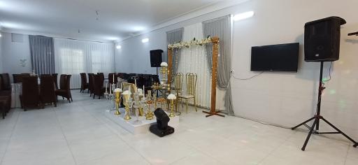 سالن عقد مدرن شهر