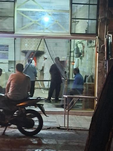 عکس نانوایی سنگگ سنتی تنوری