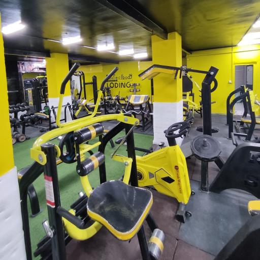 عکس باشگاه بدنسازی فایو استار