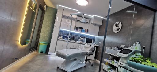 عکس مرکز لیزر ممسنی