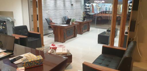 عکس مشاور املاک معراج