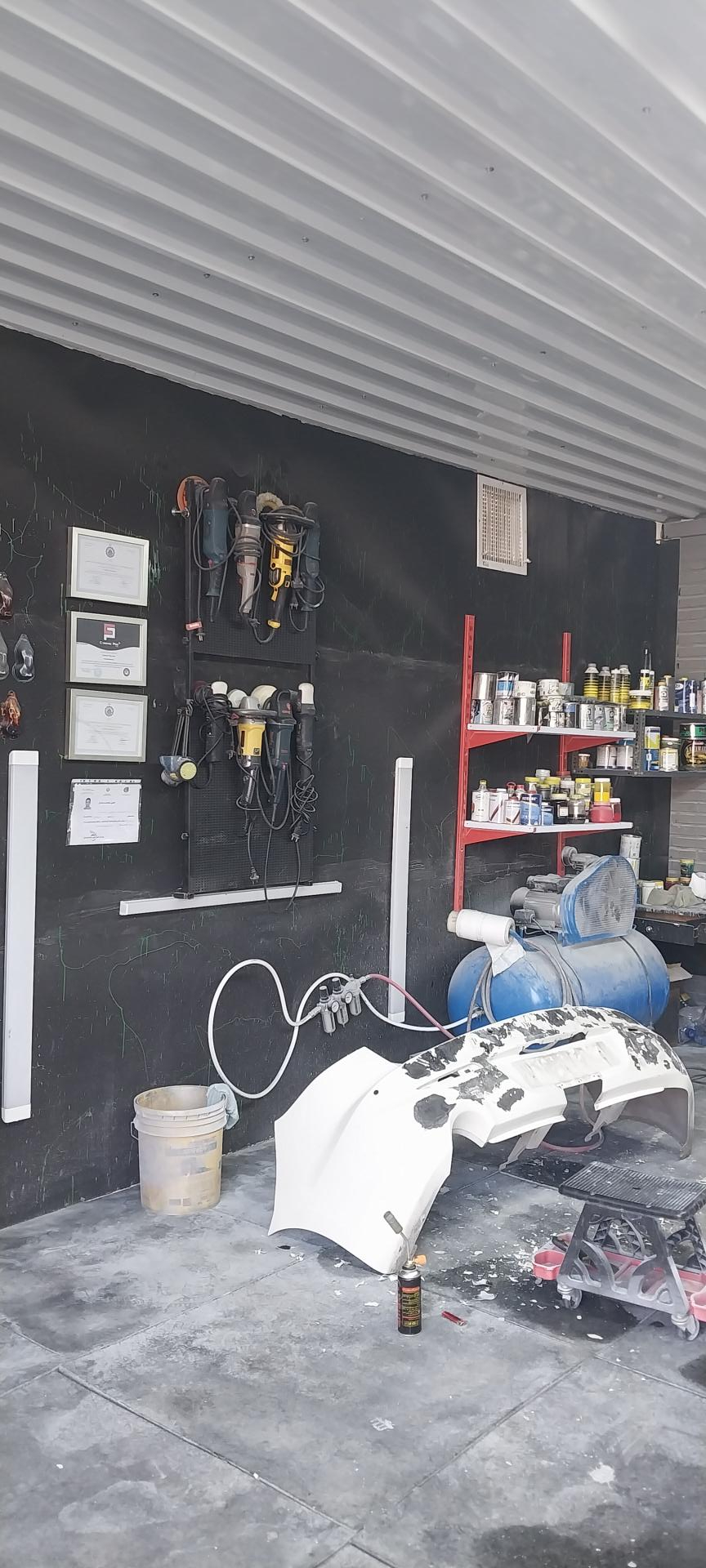 عکس مرکز کارشناسی و دیتیلینگ خودرو سام زرگر