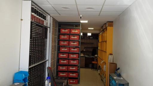 عکس فروشگاه یدک صنعت دنا