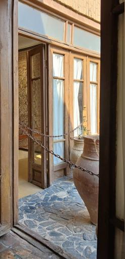 عکس عمارت قربا