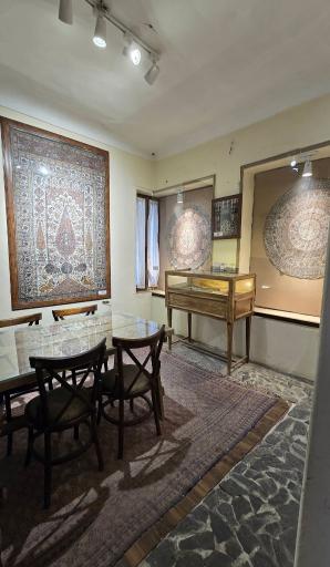 عکس عمارت قربا