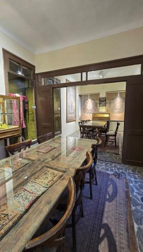 عکس عمارت قربا