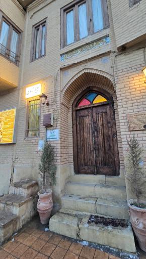 عکس عمارت قربا