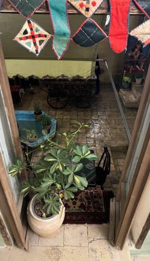 عکس عمارت قربا