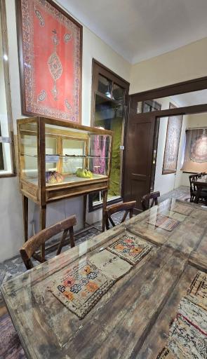 عکس عمارت قربا