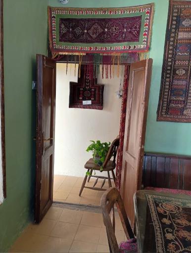 عکس عمارت قربا