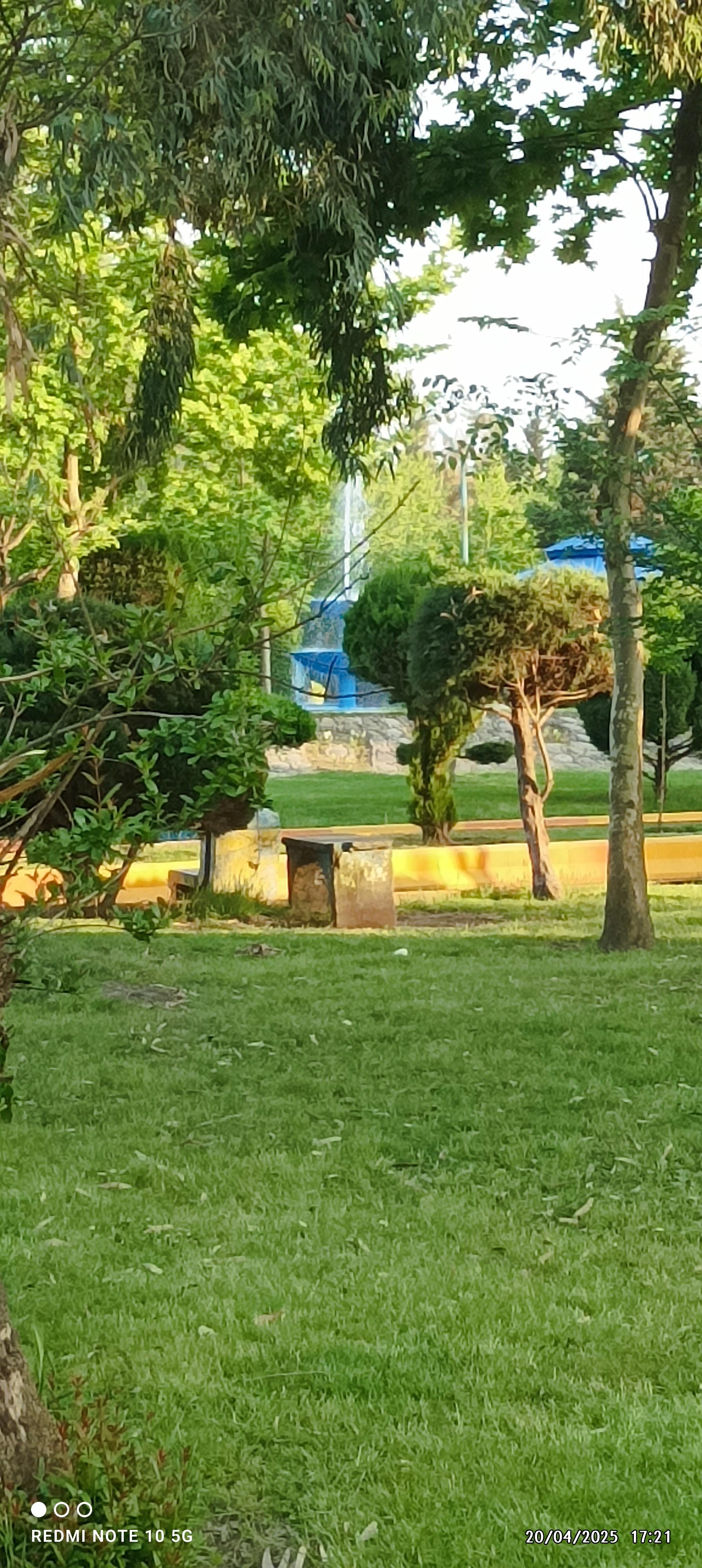 عکس پارک دهکده طلایی