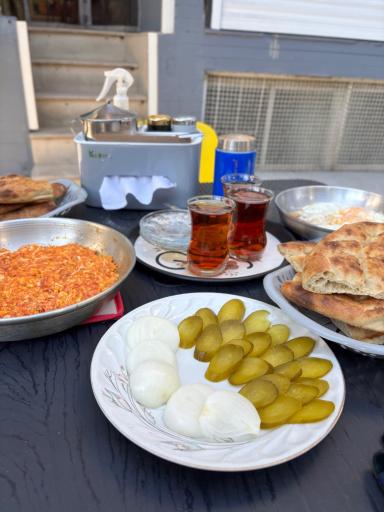 عکس کافه صبحانه تی تایم