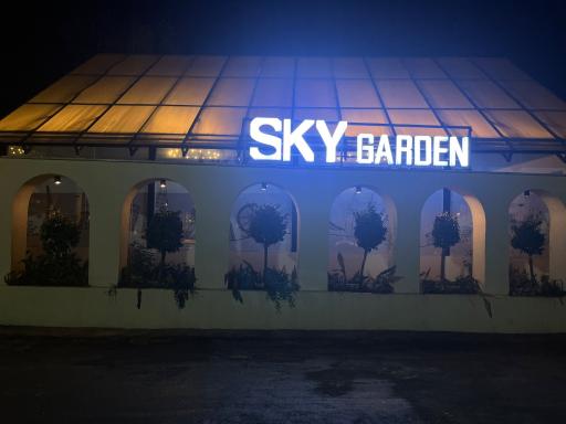 عکس کافه رستوران اسکای گاردن 