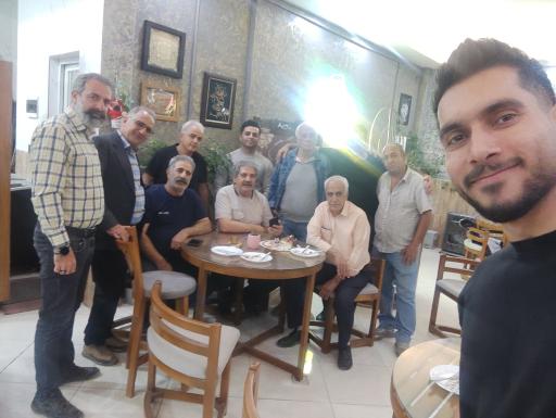 عکس کافه تریا گل